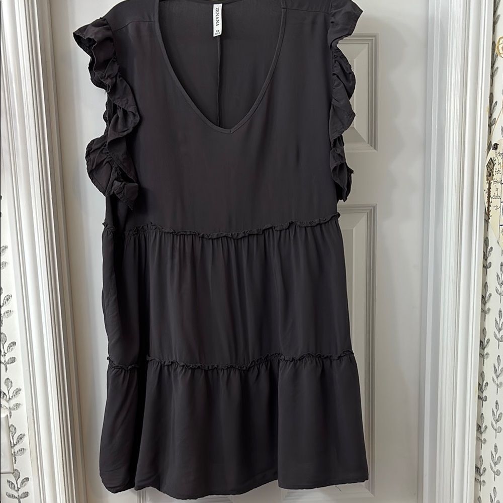 Zenana Outfitters Black or very dark gray Ruffled Sleeveless Blouse